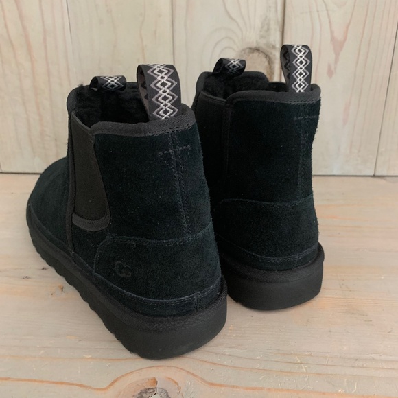ugg neumel Chelsea black sude chukka boots new - Picture 4 of 9